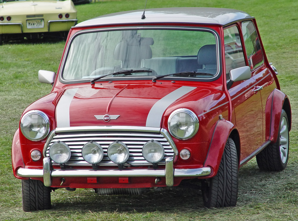 Austin-Mini-Cooper-Sport-red-f-lr.jpg